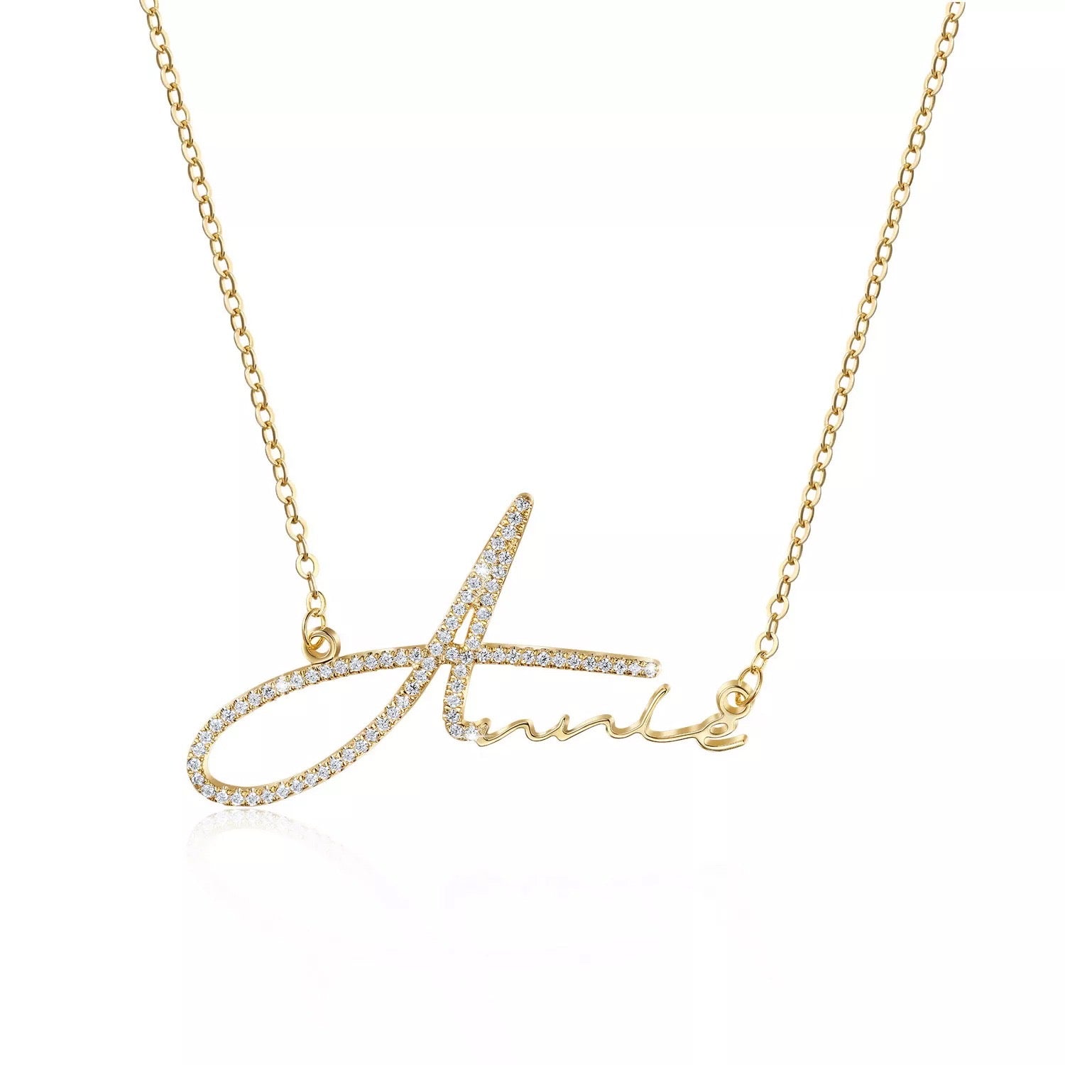 Détail collier signature personnalisée écriture manuscrite