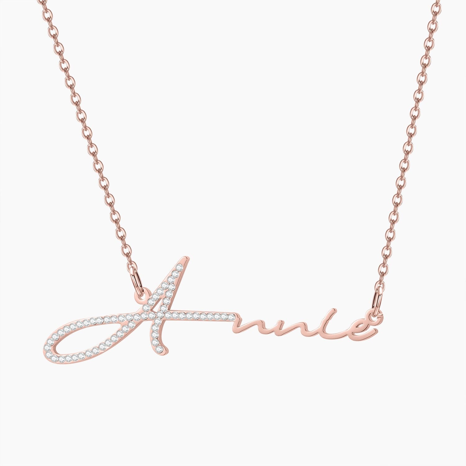 Collier avec nom en diamant